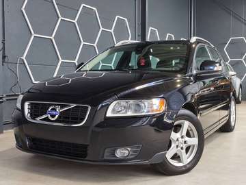 V50 1.6 D DRIVe Start/Stop Momentum/CUIR NAVI CRUISE