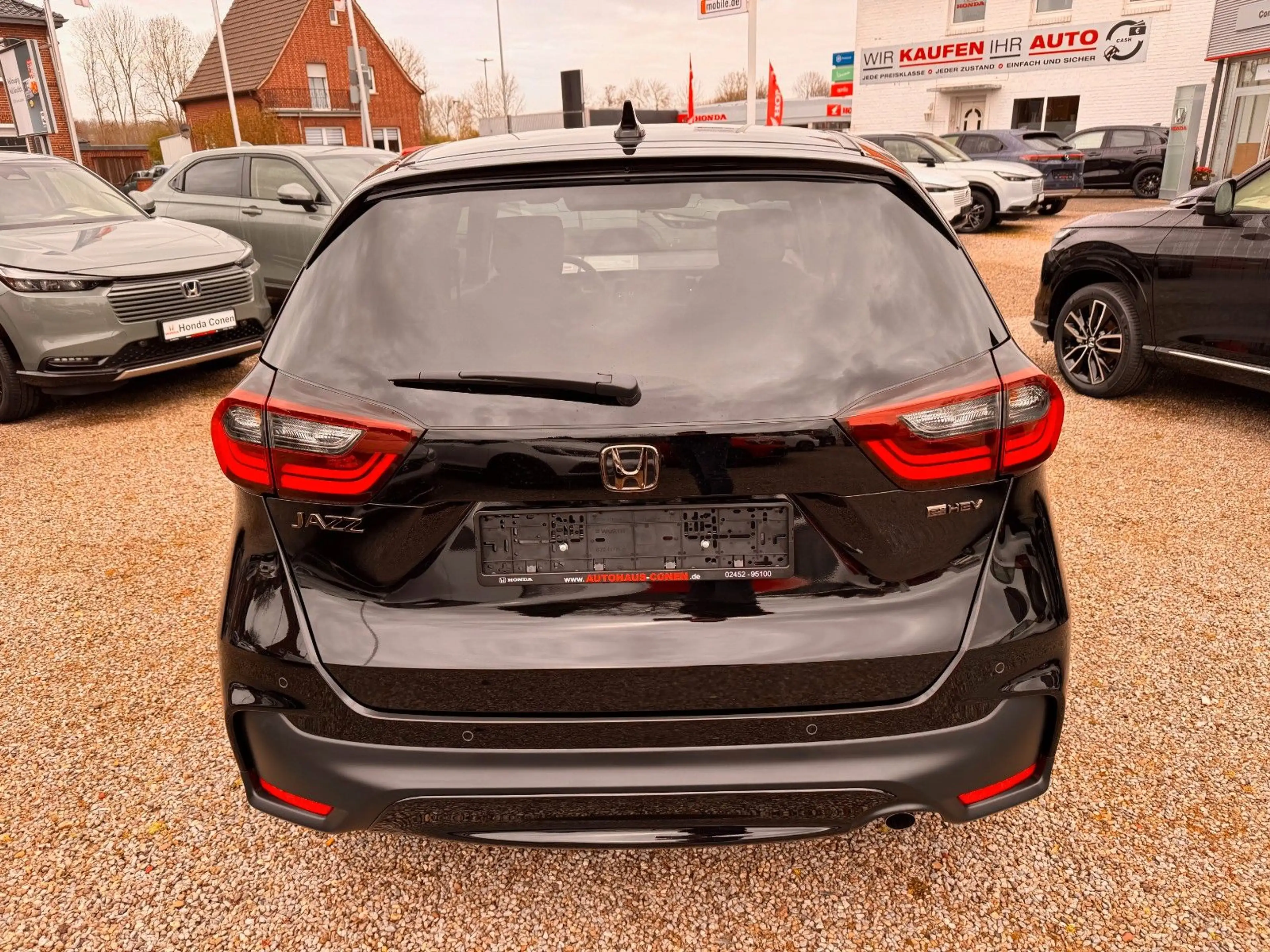 Honda Jazz 1.5 i-MMD Hybrid Advance Black Emblem — photo 6
