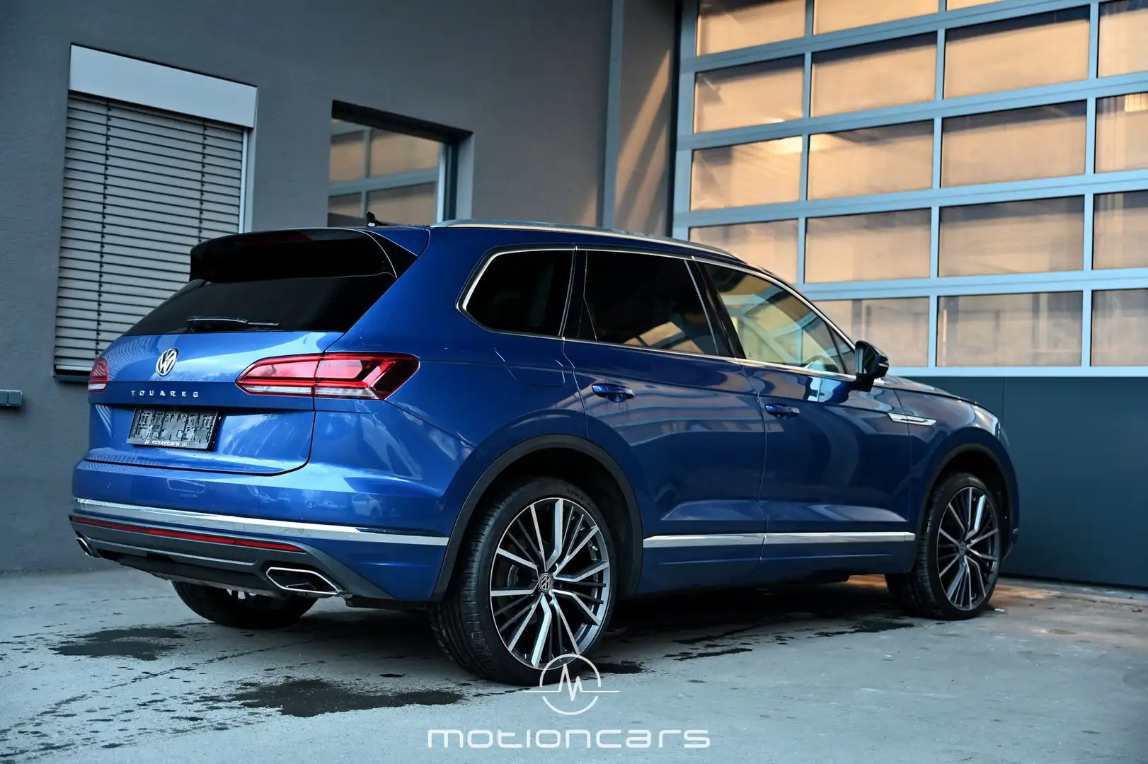 Volkswagen Touareg 3.0 V6 TDI Elegance 4Motion Blau - 2