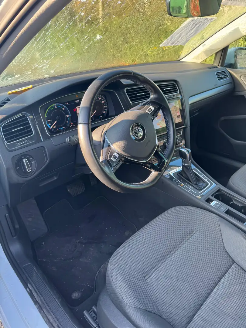 Volkswagen e-Golf 35,8kWh (mit Batterie) - 2