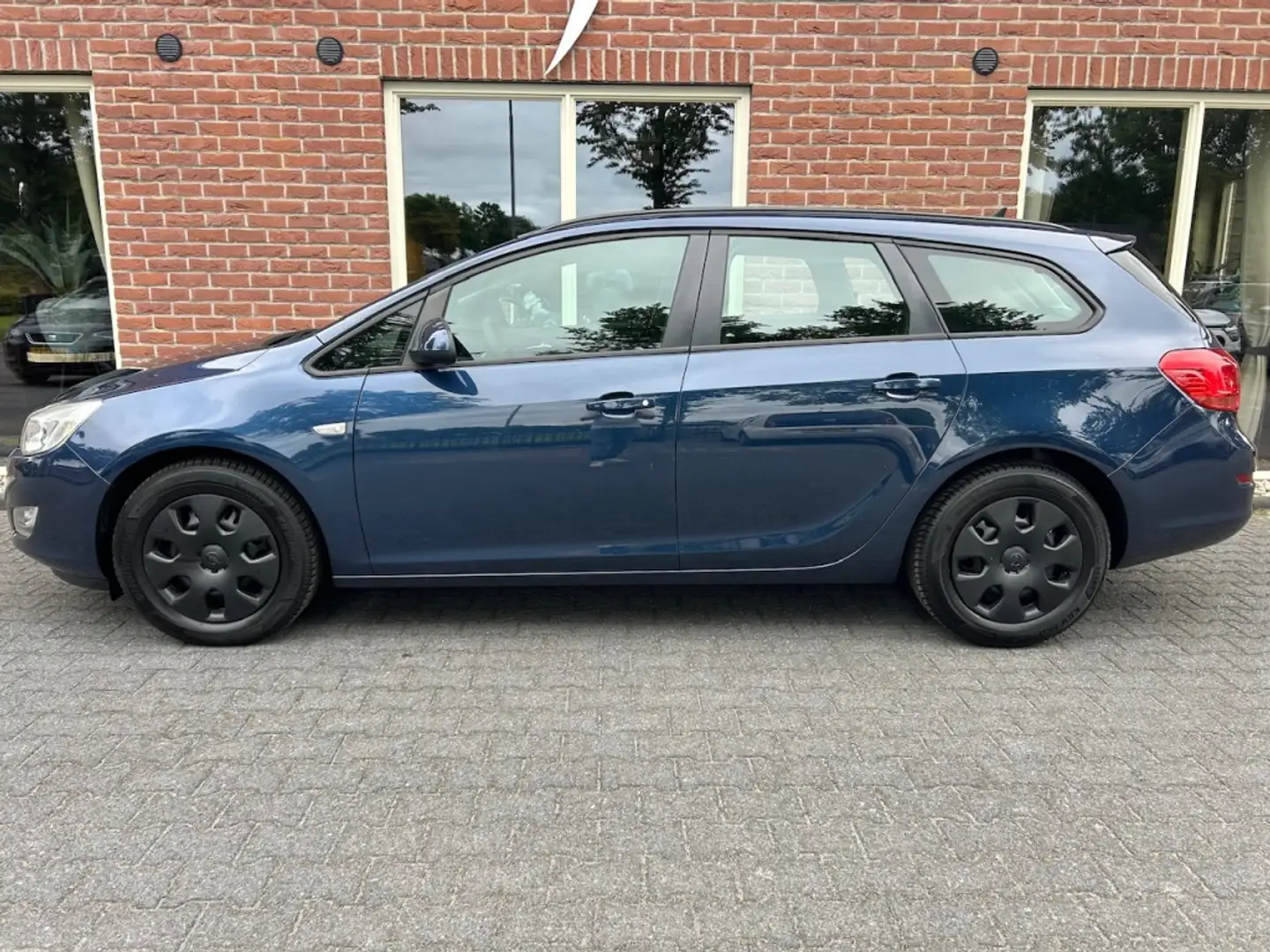 Opel Astra Sports Tourer 1.4 Turbo Bns. Edit. NIEUWE APK / NA Blue - 2