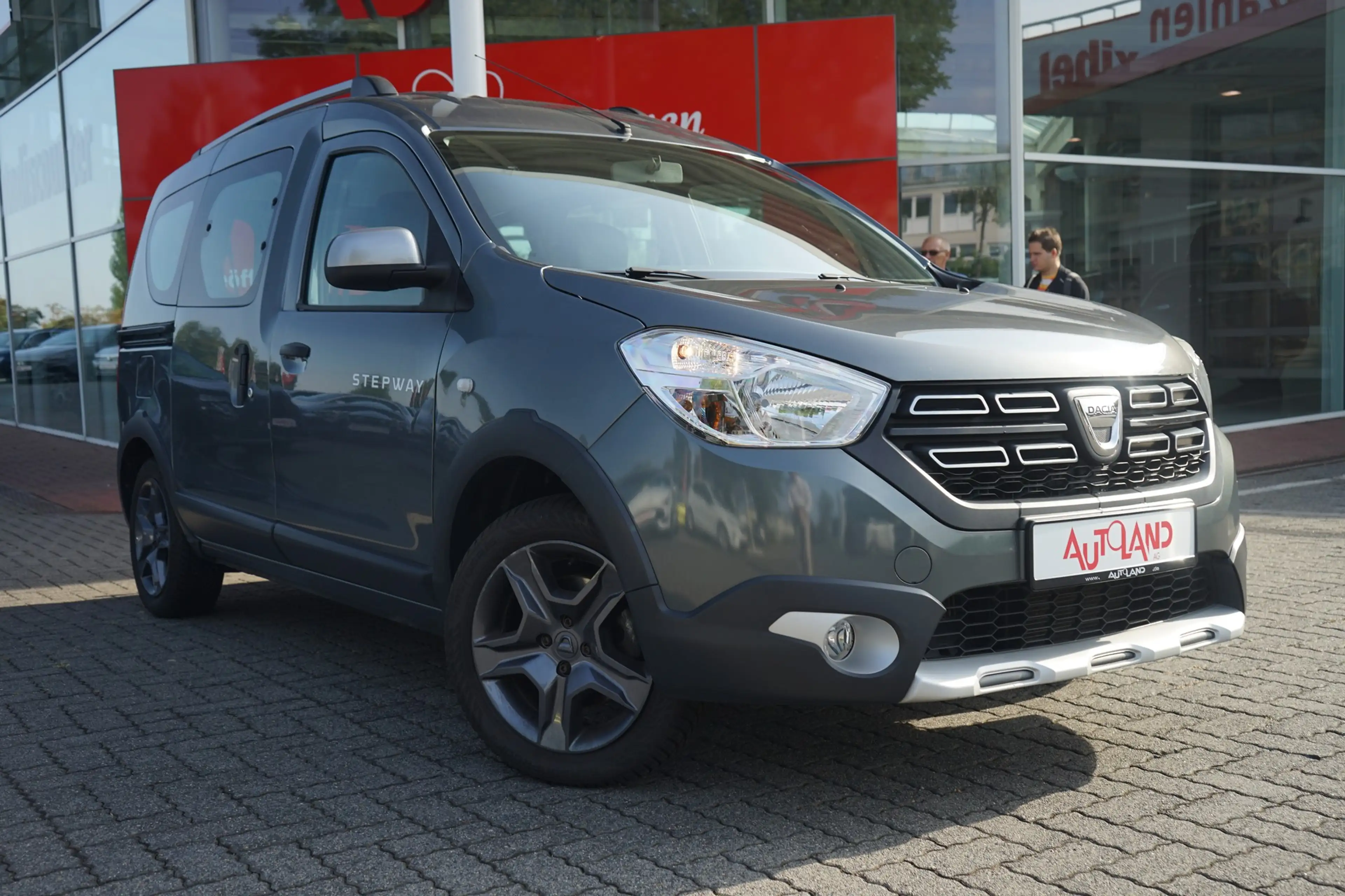 Dacia Dokker Stepway Celebration Navi AHK Sitzheizung — photo 2