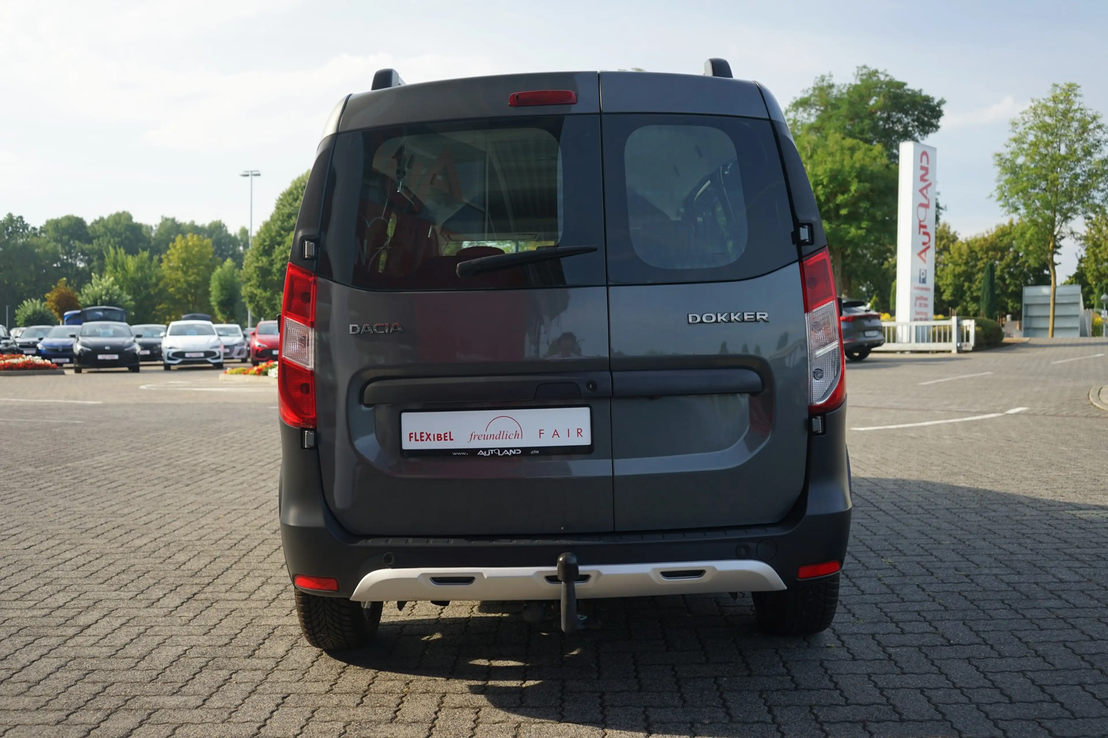 Dacia Dokker Stepway Celebration Navi AHK Sitzheizung — photo 6