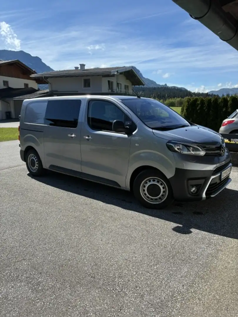 Toyota Proace Proace Verso 1,5 D-4D 120 Medium Shuttle Shuttle Silber - 2