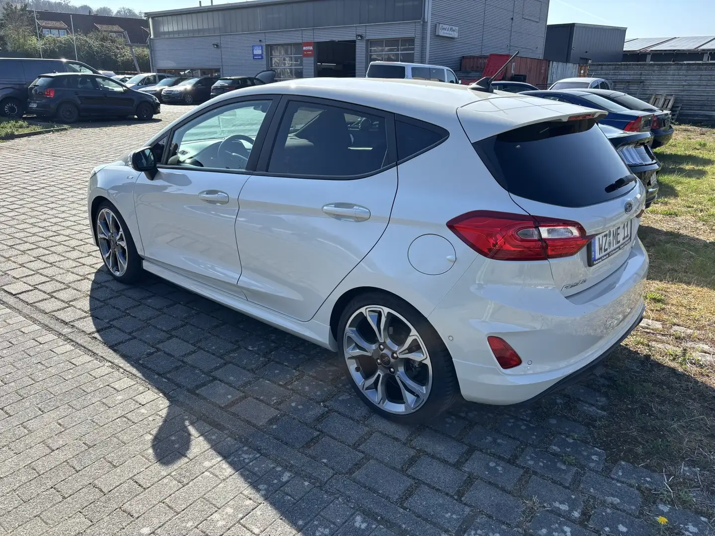 Ford Fiesta ST -Line X mit Top-Extras Weiß - 2