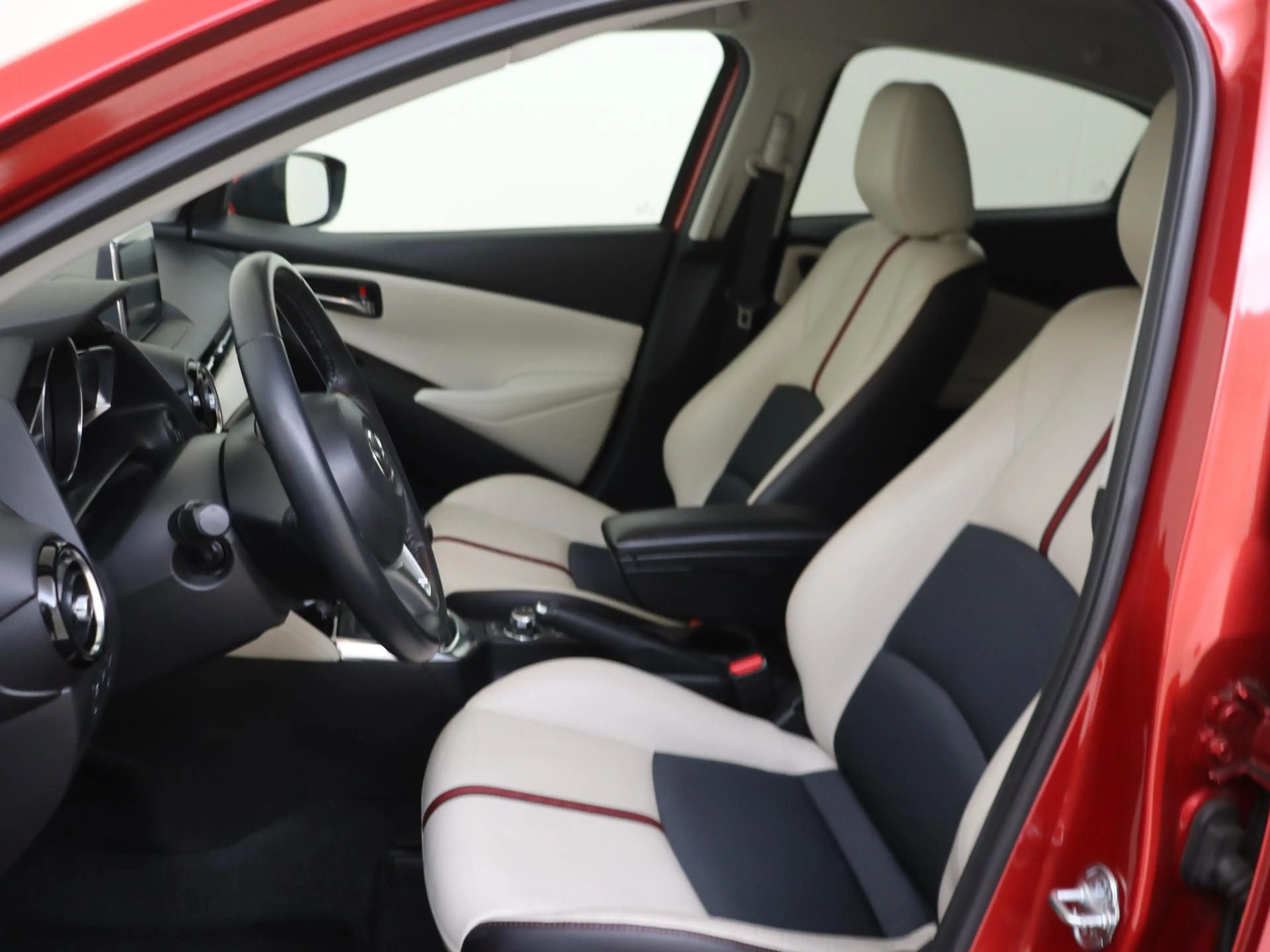 Mazda 2 1.5 Skyactiv-G GT-M | airco automatisch | cruise c — photo 11
