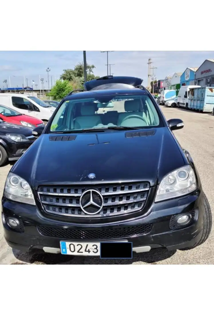 Mercedes-Benz ML 320 ML 320CDI Aut. Negro - 1
