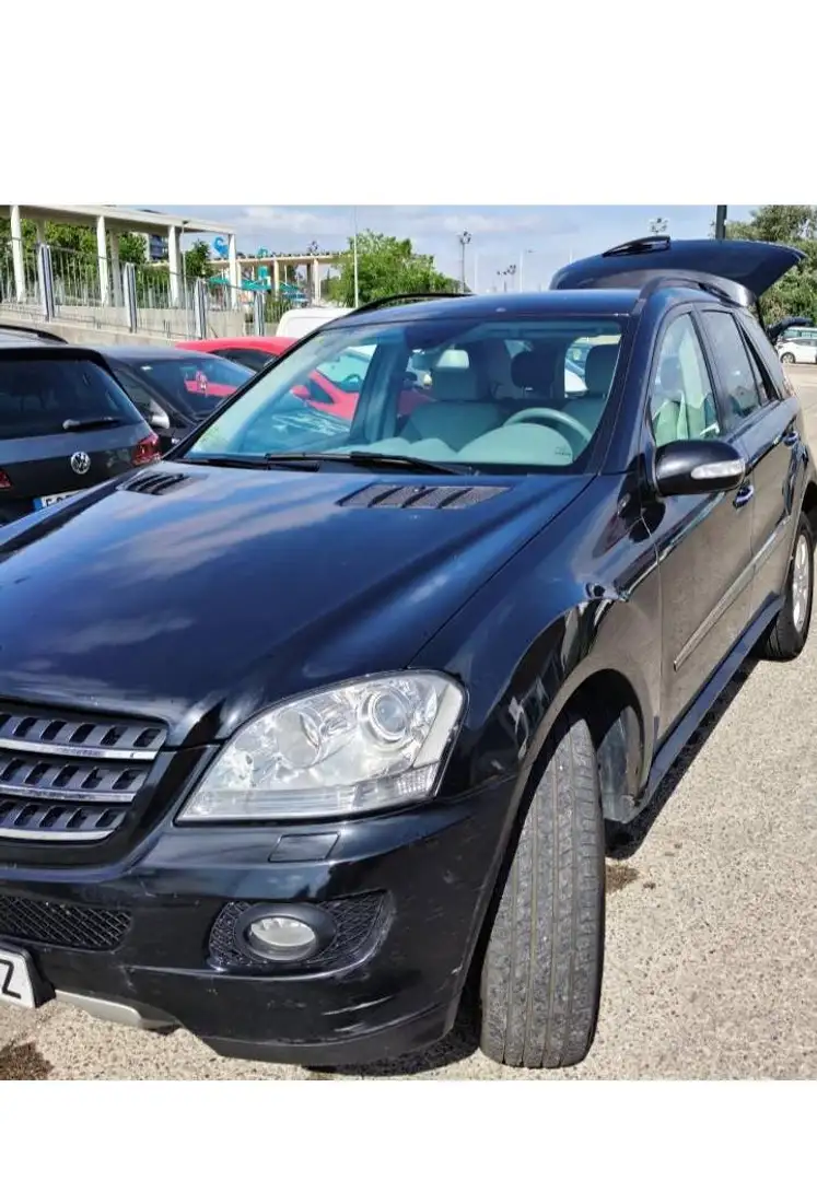 Mercedes-Benz ML 320 ML 320CDI Aut. Negro - 2