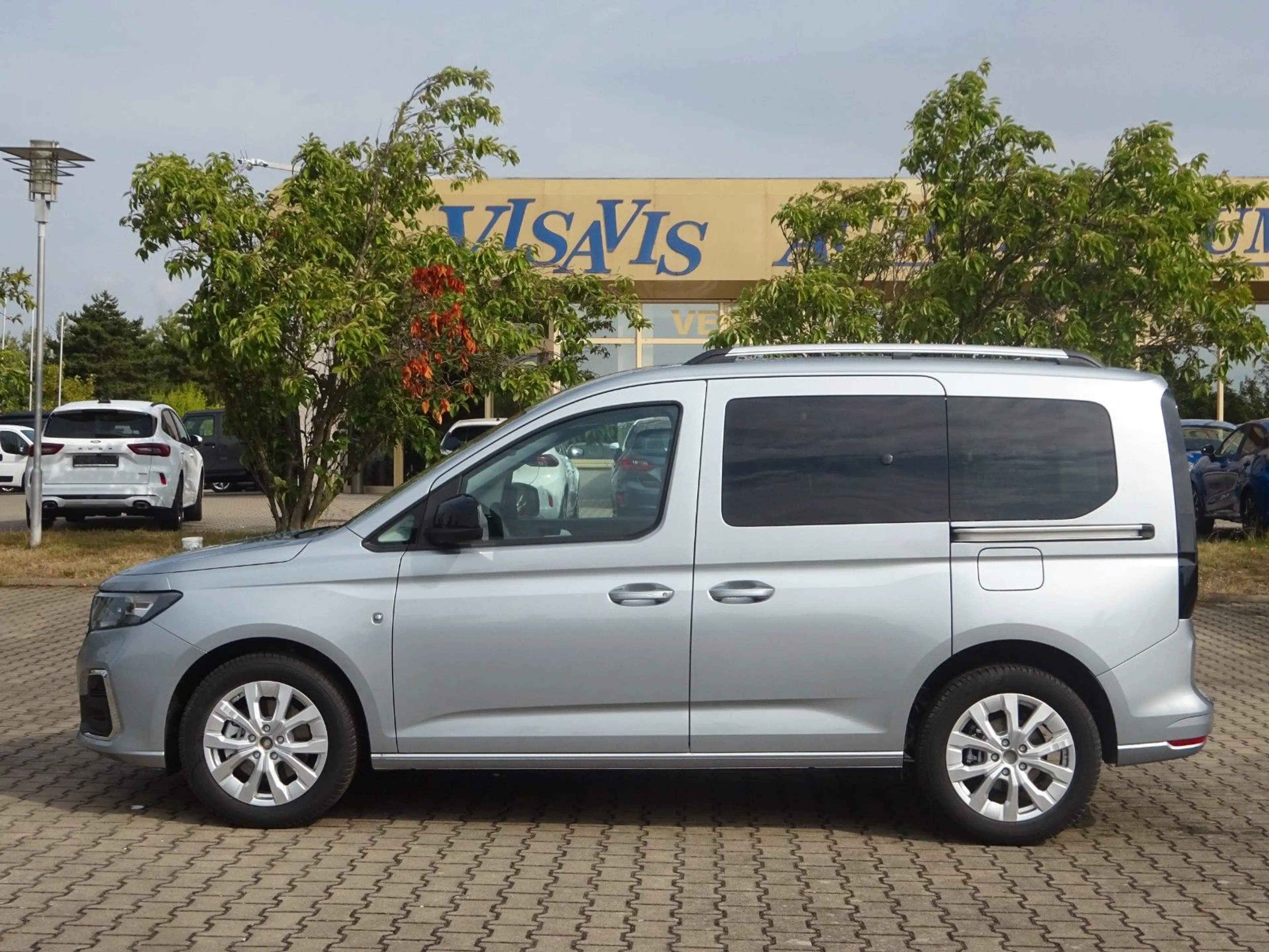 Ford Tourneo Connect Titanium 1.5L EcoB Aut. AHK WiPa — photo 3