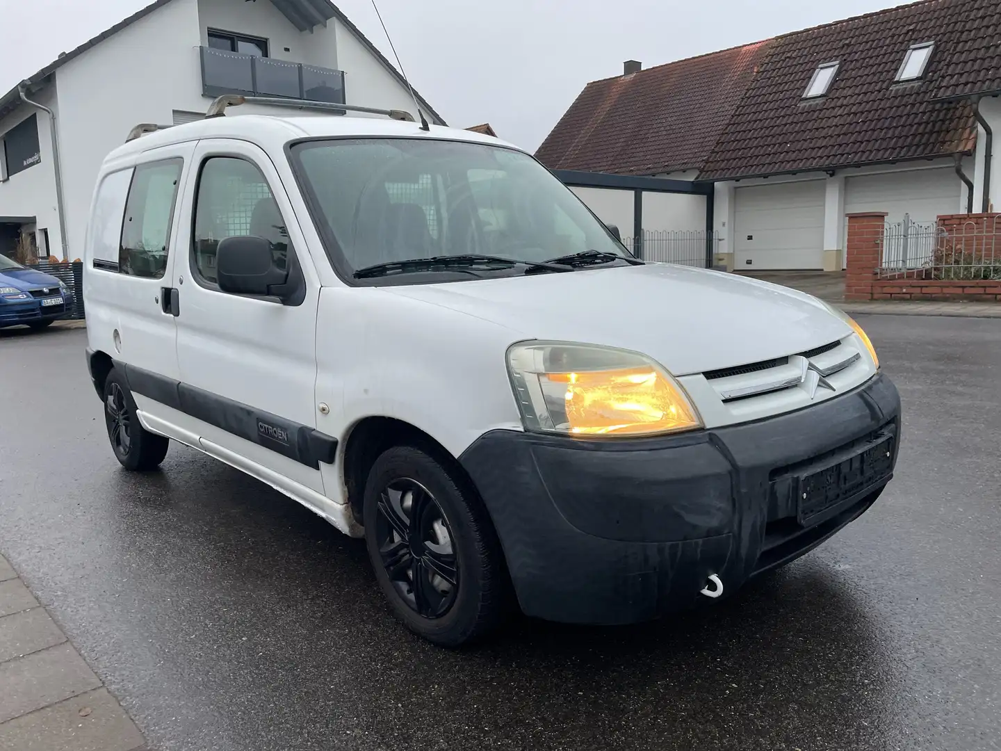 Citroen Berlingo 1.6TDI Kasten TÜV NEU 11/2027 LKW Weiß - 2