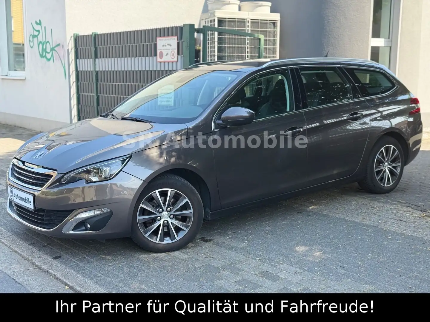 Peugeot 308 SW 2.HAND*KLIMA*LED*NAVI*PANO*PDC*SHZ* Gris - 1