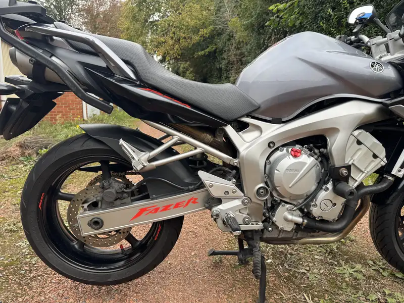 Yamaha FZ 6 - foto 6