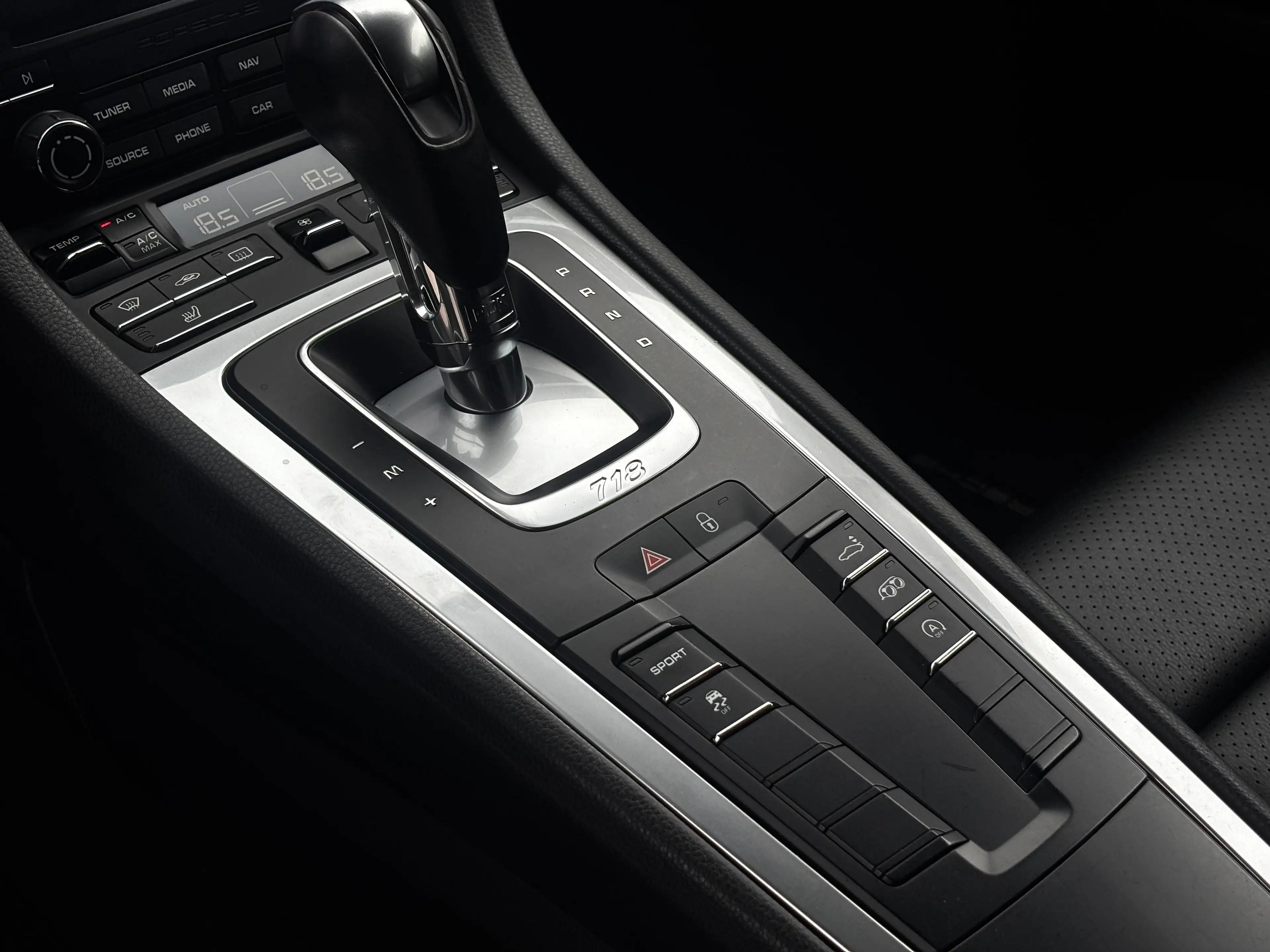 Porsche 718 718 Cayman 2.0 Turbo PDK — photo 15
