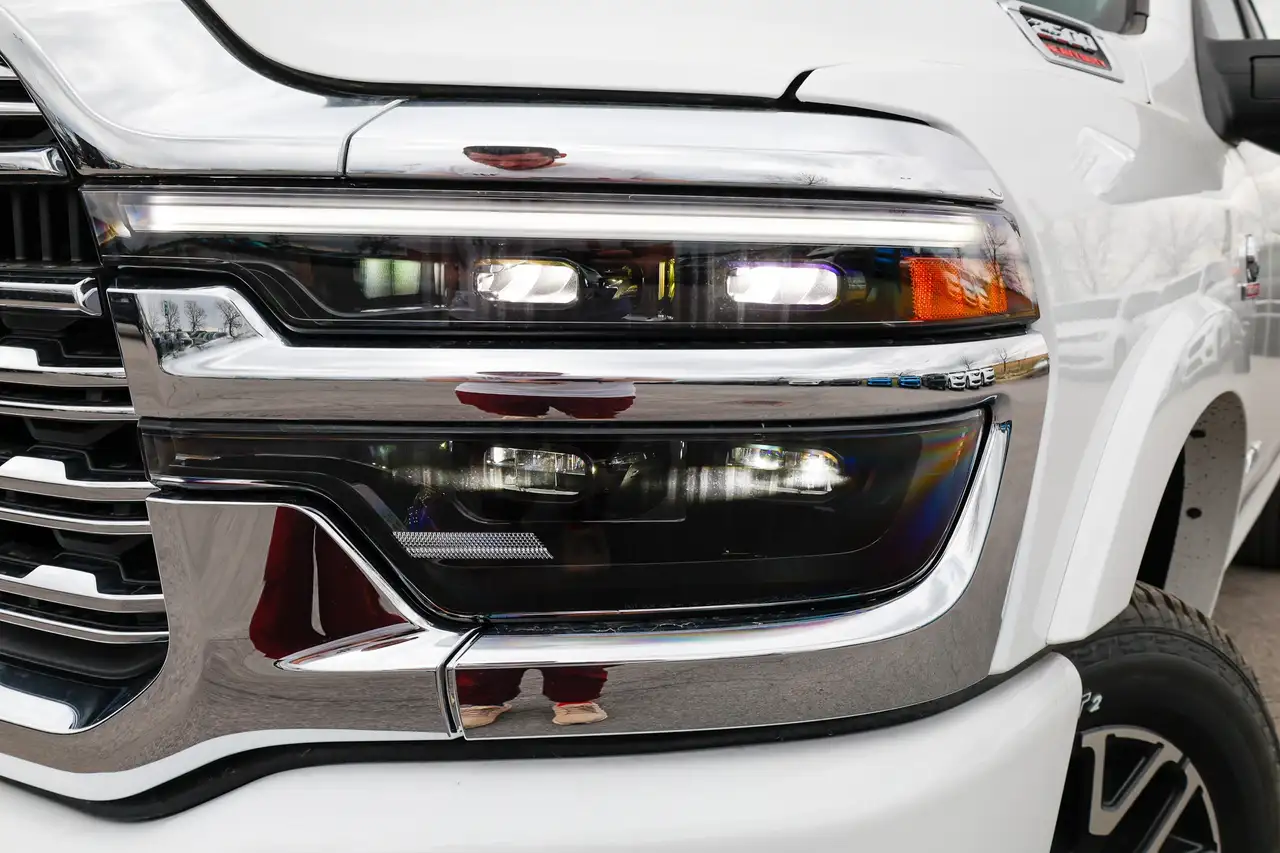 RAM 2500 снимка RAM 2500