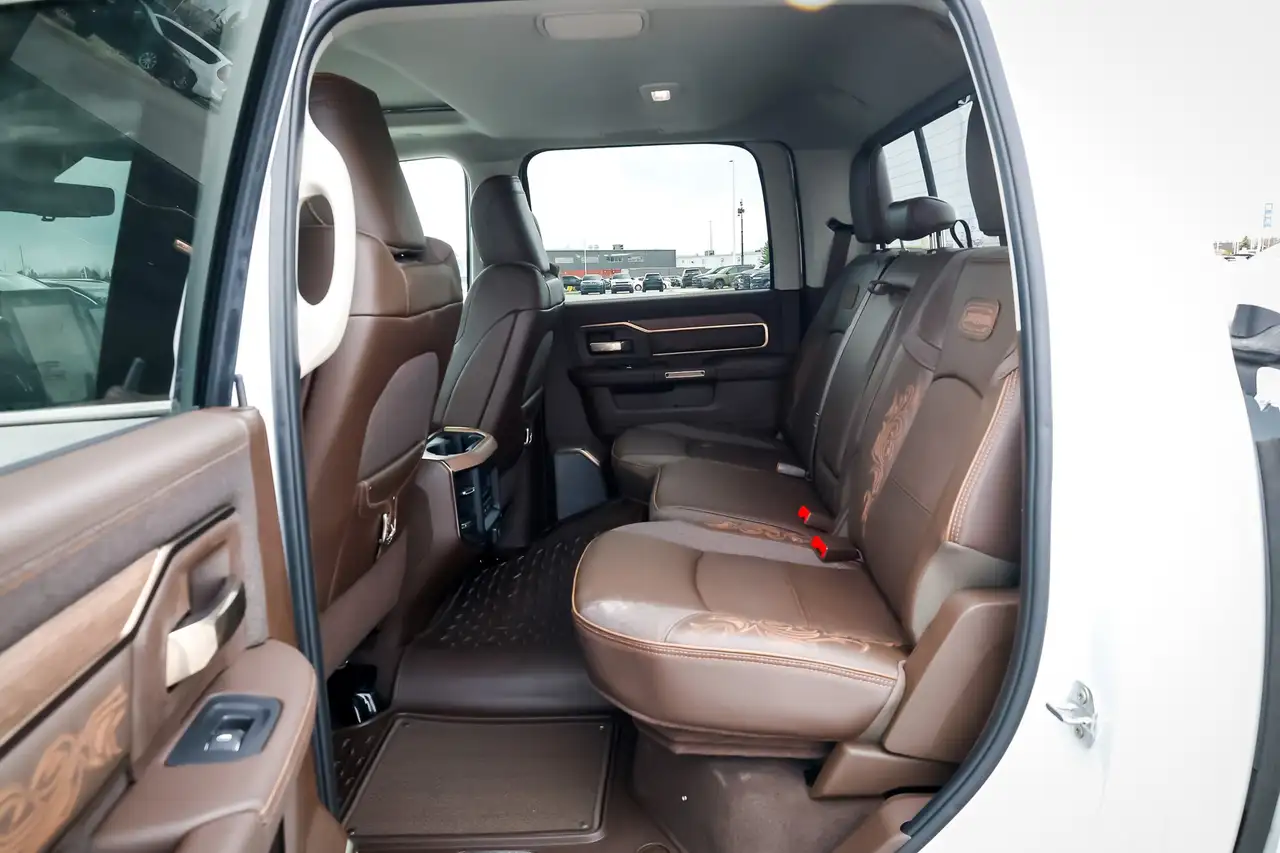 RAM 2500 снимка RAM 2500