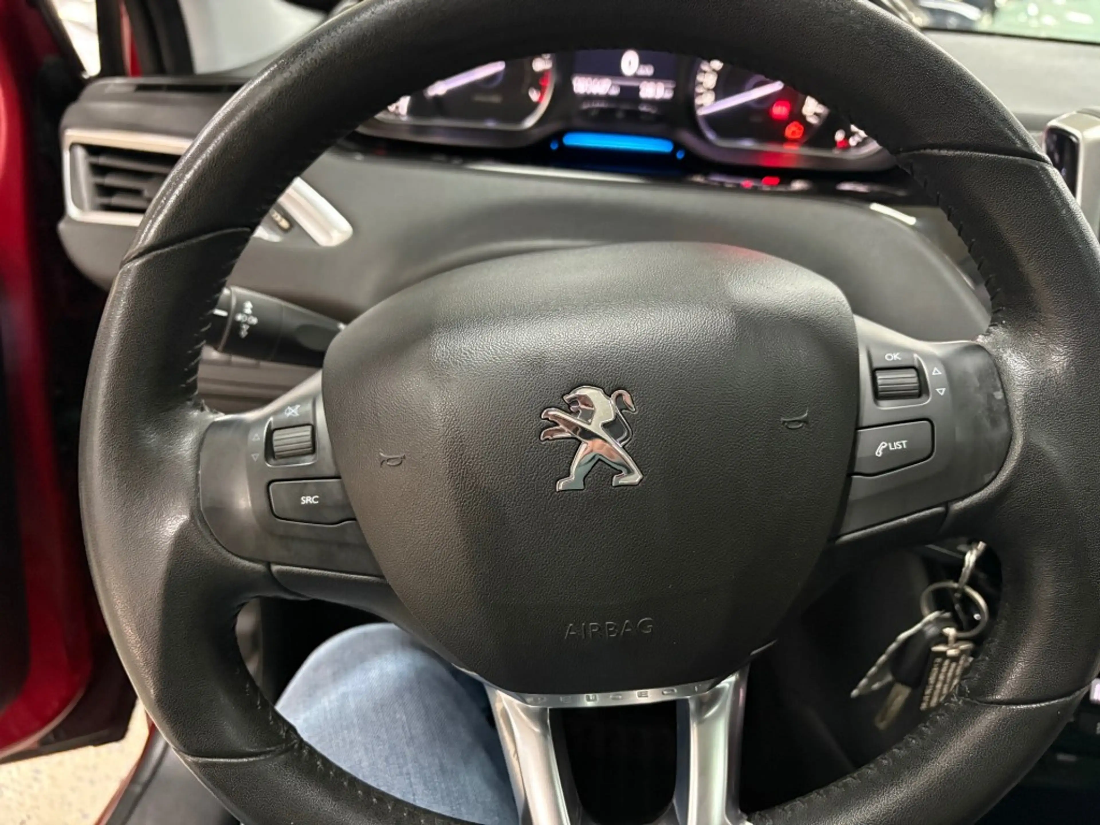 Peugeot 208 1.2 VTI ALLURE Panodak Navigatie Pdc ECC Airco Rev — photo 12