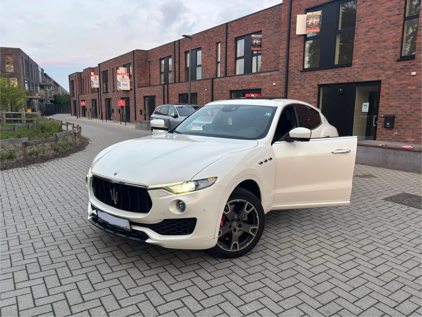 Maserati Levante S - 1