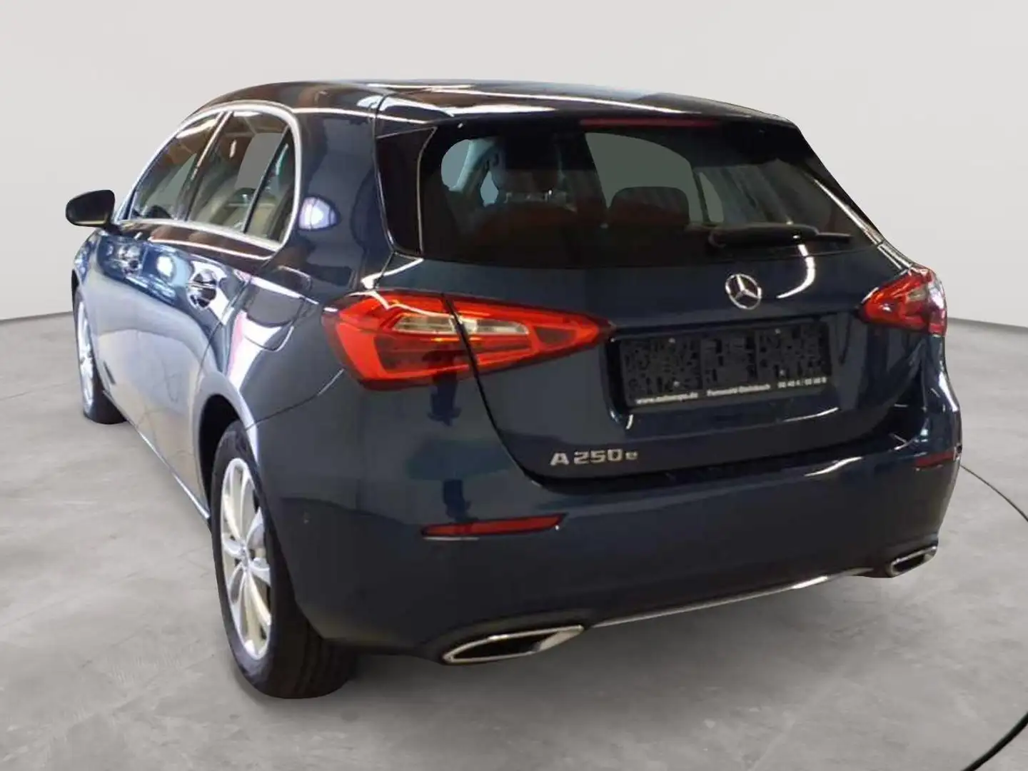Mercedes-Benz A 250 A 250 e 8G-DCT Progressive AHK BusiP SHZ Blau - 2