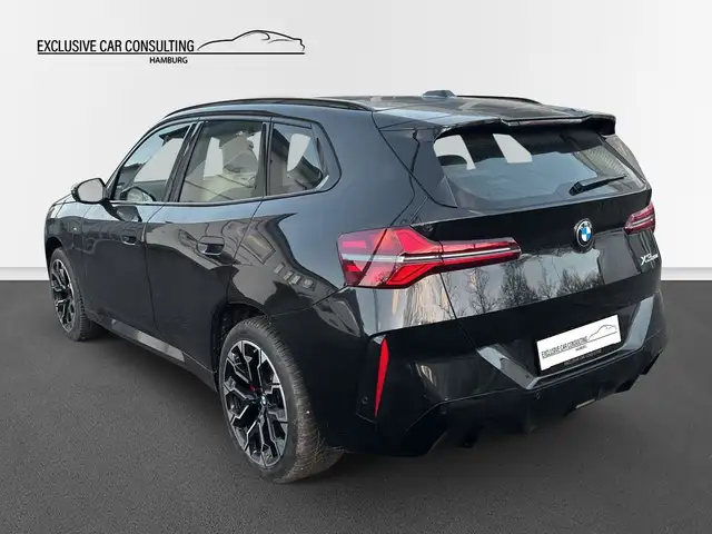 BMW X3 view 4
