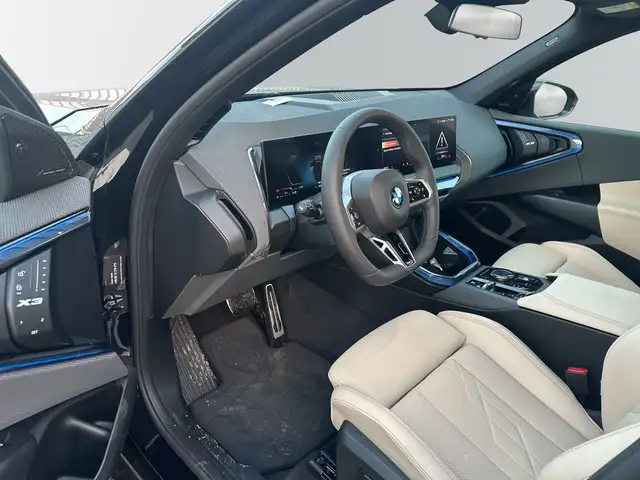 BMW X3 view 8