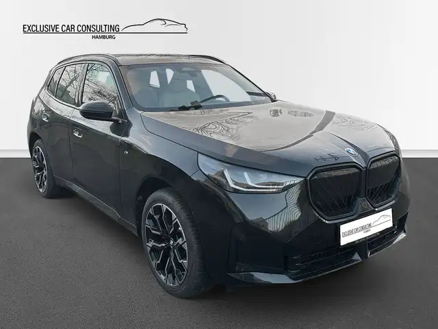 BMW X3 view 3