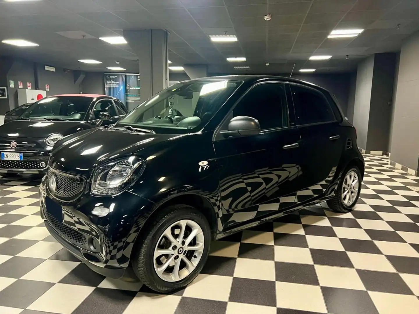 smart forFour 70 1.0 twinamic Passion Schwarz - 1