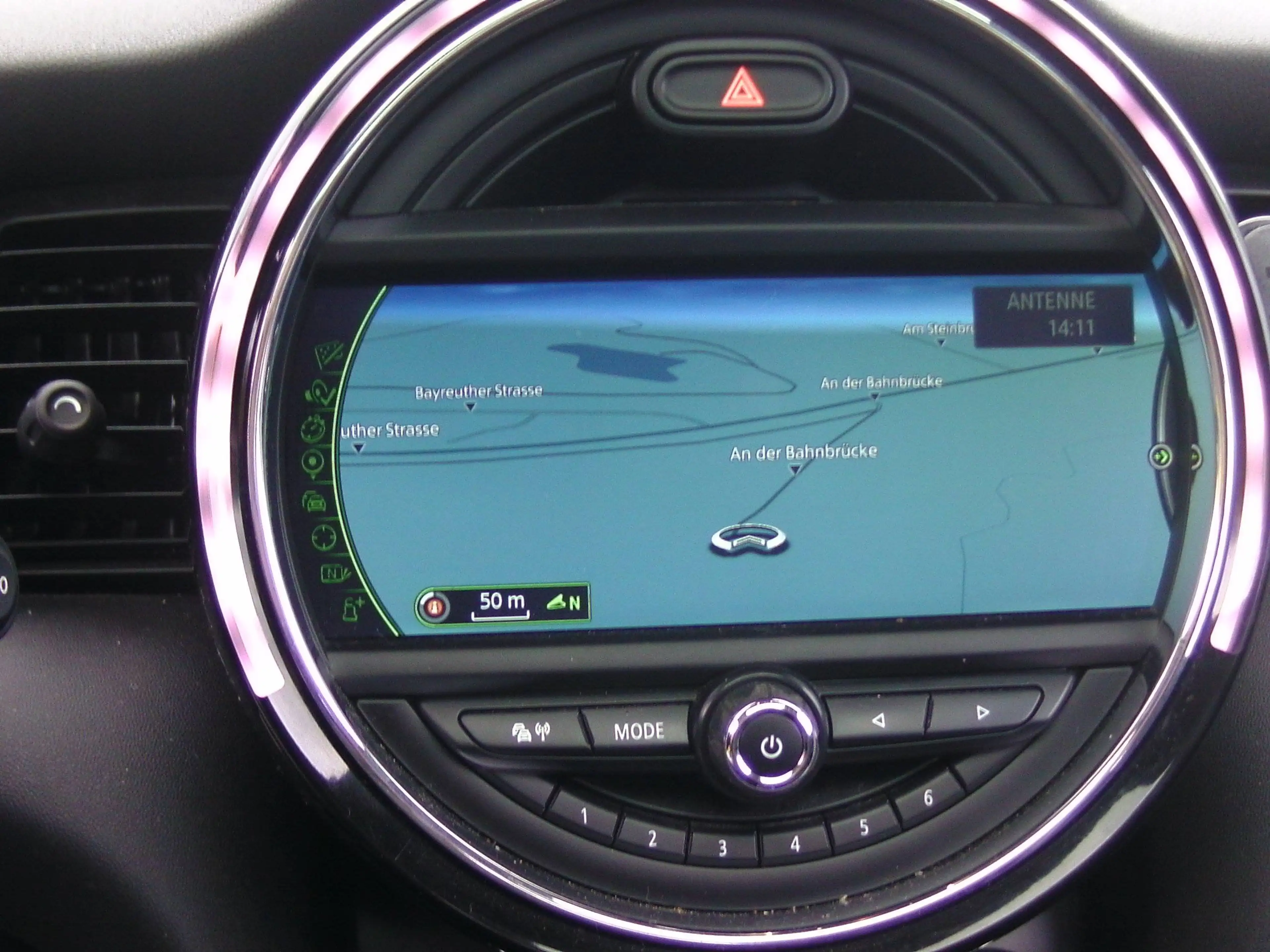 MINI Cooper 6-Gang, großes Panoramadach,Navi,Scheckh. — photo 5