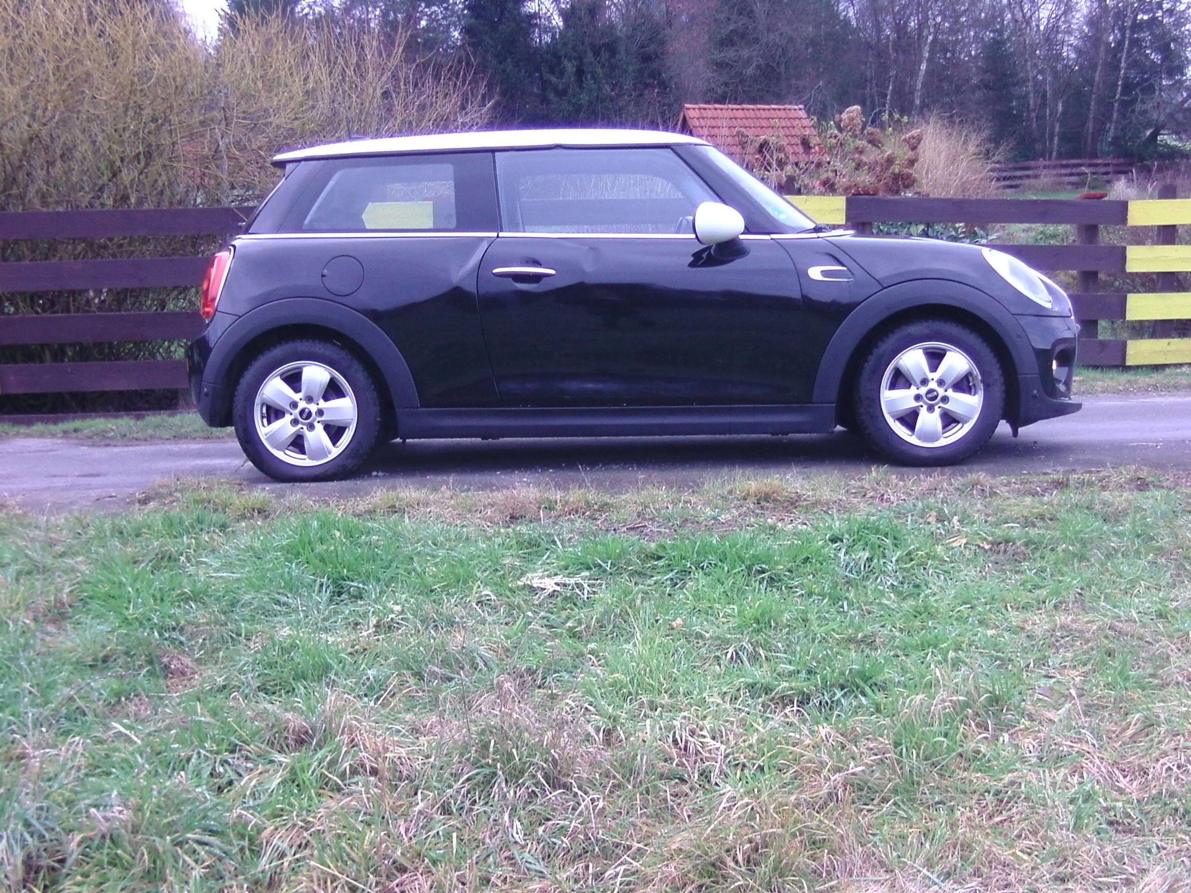 MINI Cooper 6-Gang, großes Panoramadach,Navi,Scheckh. — photo 9