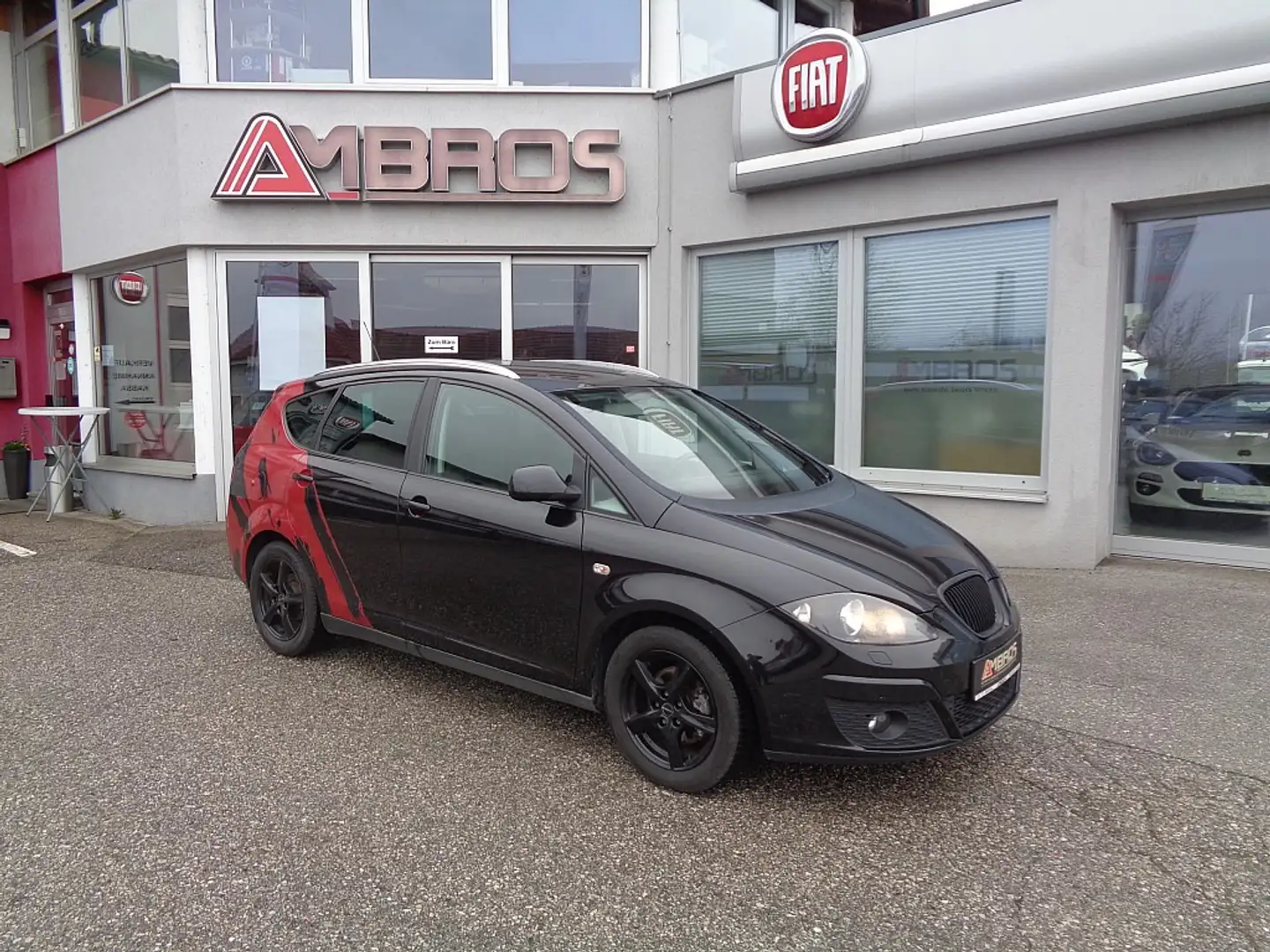 SEAT Altea XL Style 1,6 CR TDi Schwarz - 1