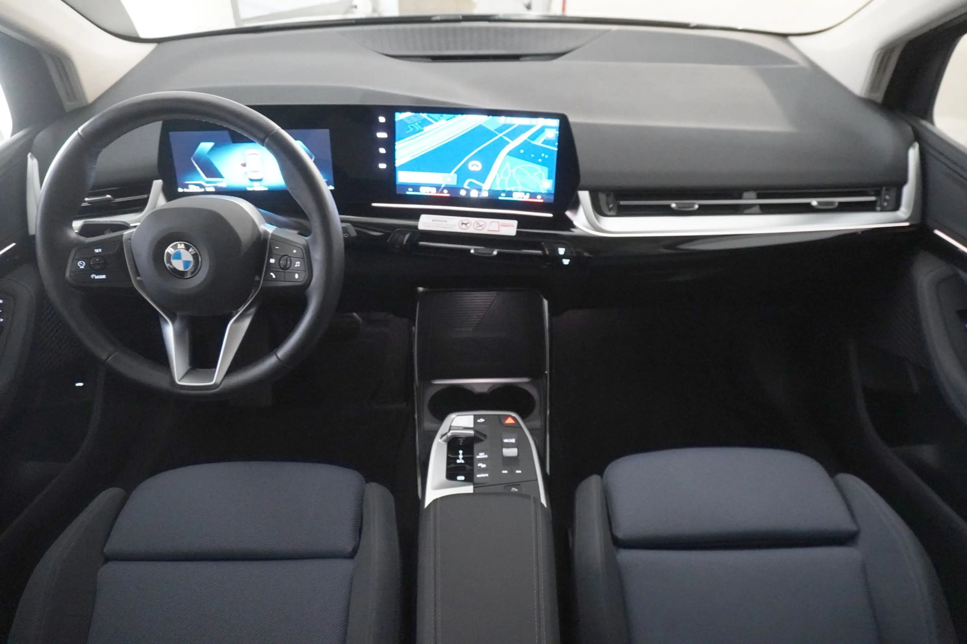 BMW 216 i — photo 11