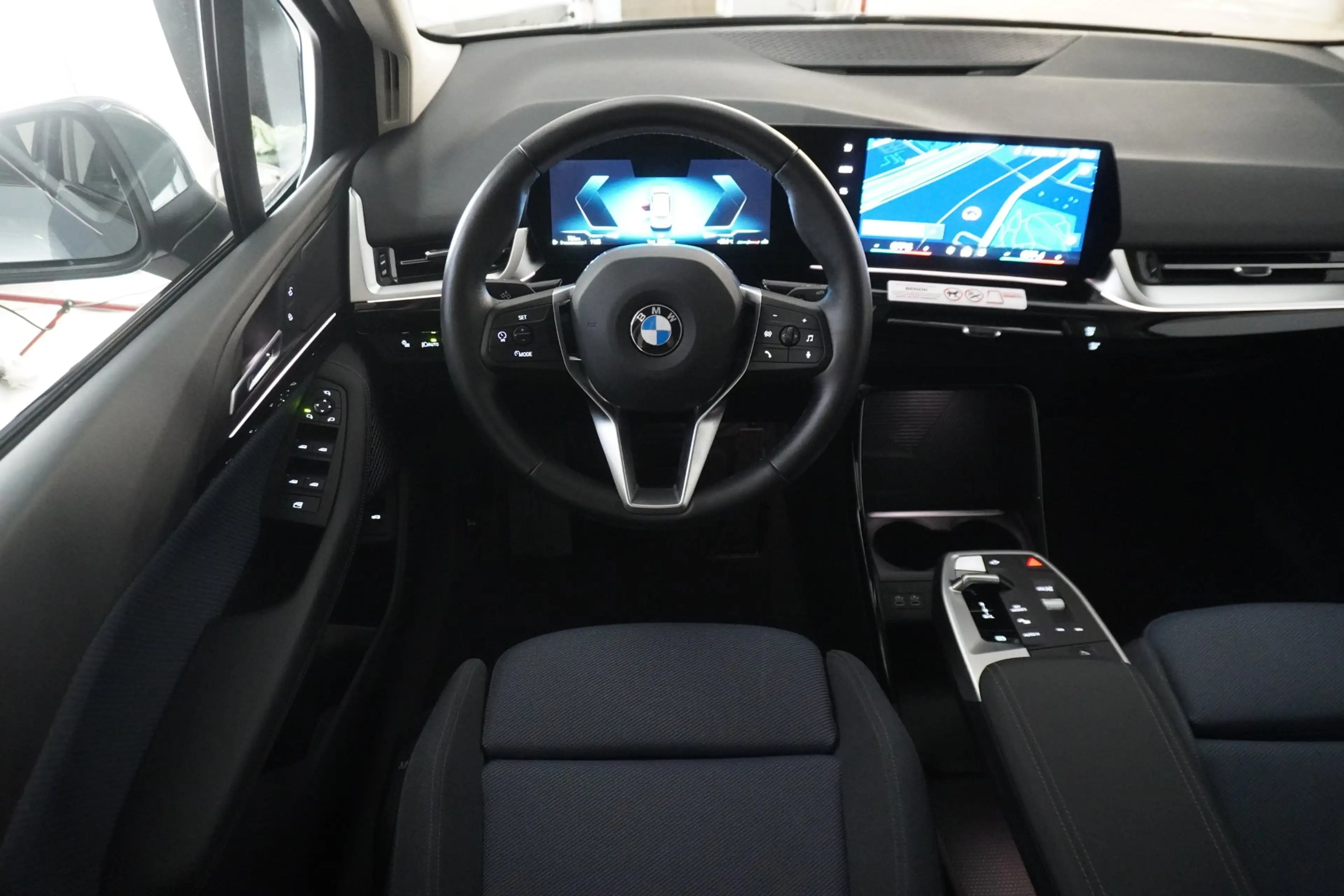 BMW 216 i — photo 10