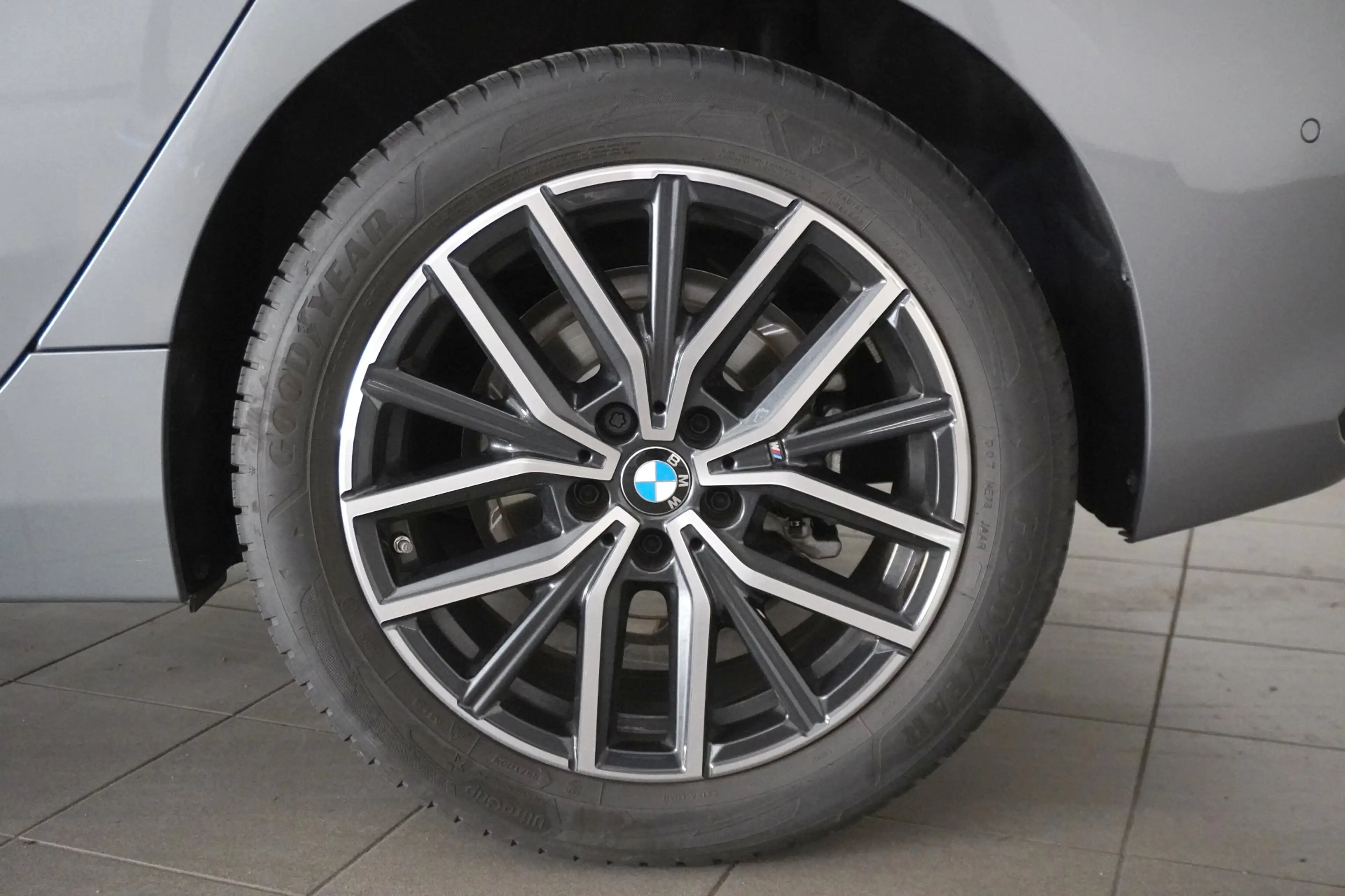 BMW 216 i — photo 4