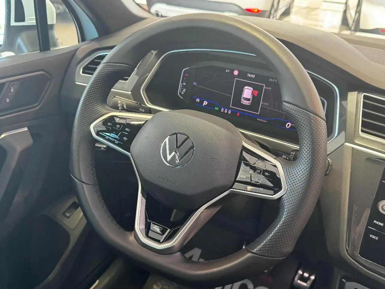 Volkswagen Tiguan 2.0 TDI DSG R-Line Luci Ambient/Retroc, миниатюра 24