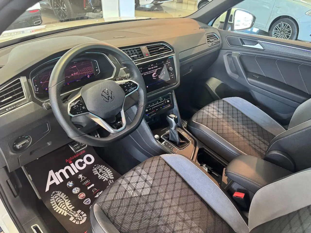 Volkswagen Tiguan 2.0 TDI DSG R-Line Luci Ambient/Retroc, миниатюра 13