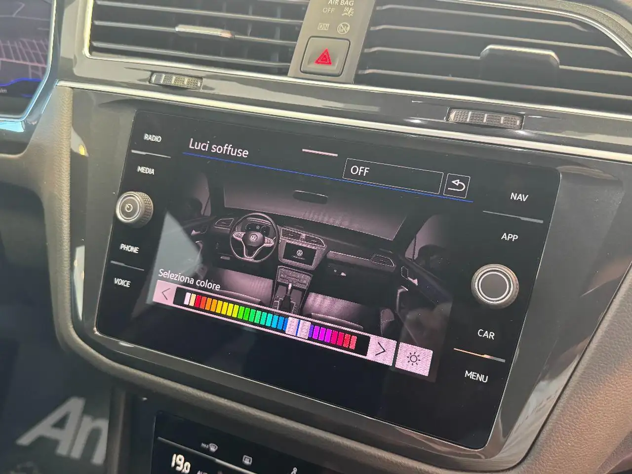 Volkswagen Tiguan 2.0 TDI DSG R-Line Luci Ambient/Retroc, миниатюра 23