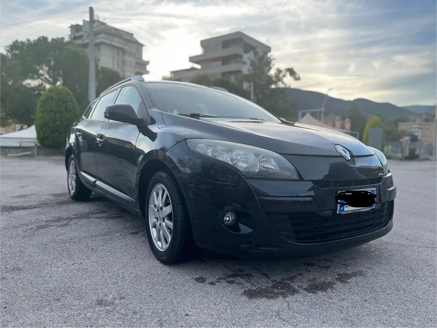 Renault Megane Megane III 2008 SporTour 1.5 dci Gt Line 110cv Nero - 1
