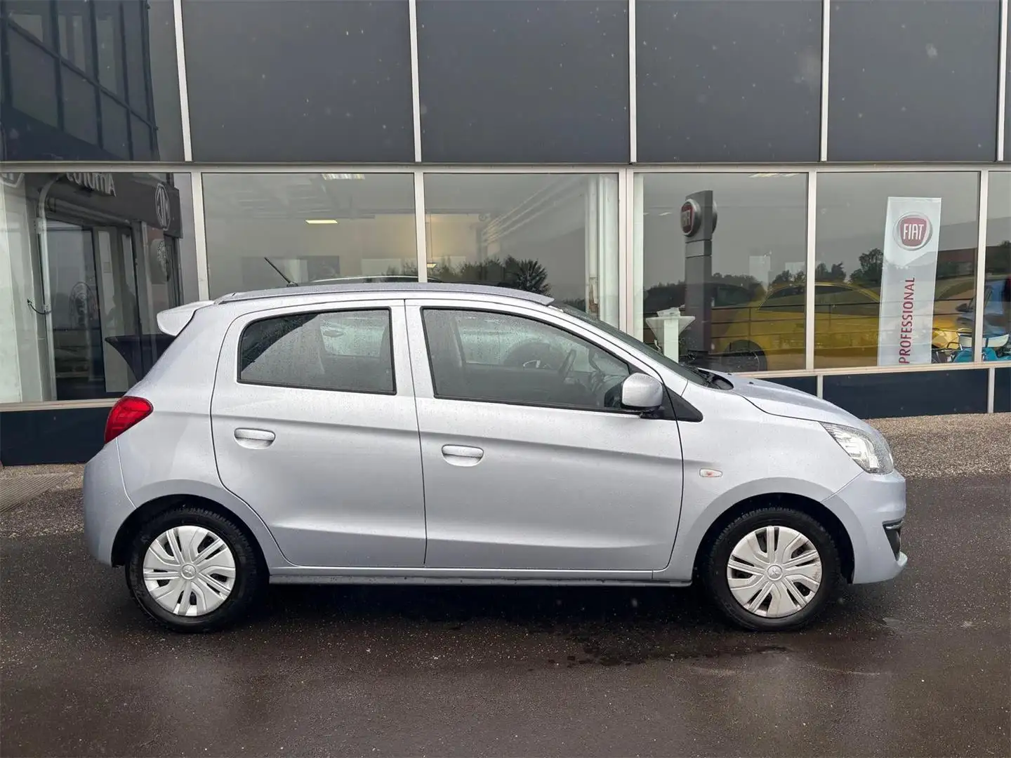 Mitsubishi Space Star 1,0 Inform Grau - 2
