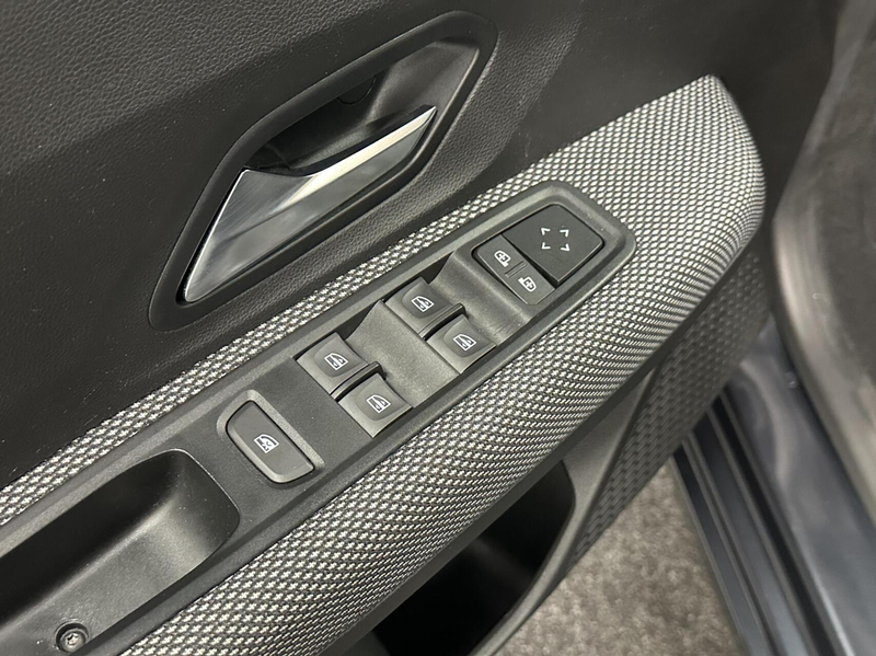 Dacia Sandero 1.0 TCe 100 Bi-Fuel Comfort CARPLAY-CRUISE — photo 15