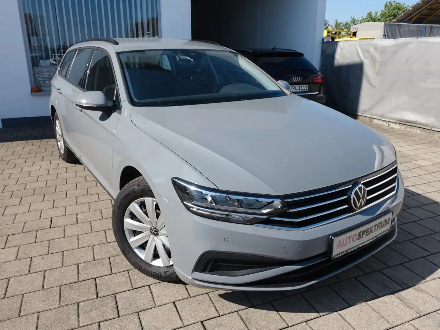 Volkswagen Passat Variant 2.0 TDI DSG Conceptline Gris - 2