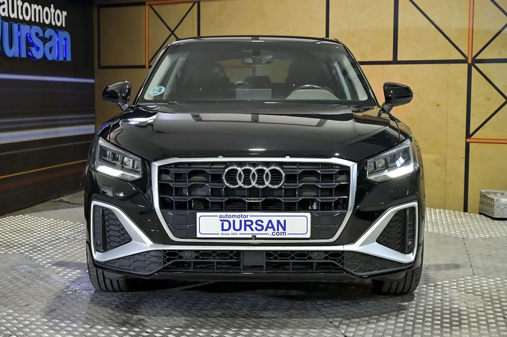 Audi Q2 S line 30 TDI 85kW 116CV Zwart - 2