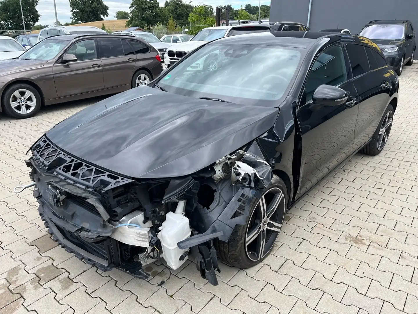 Mercedes-Benz CLA 200 LED,Navi,AMG,Leder - 2