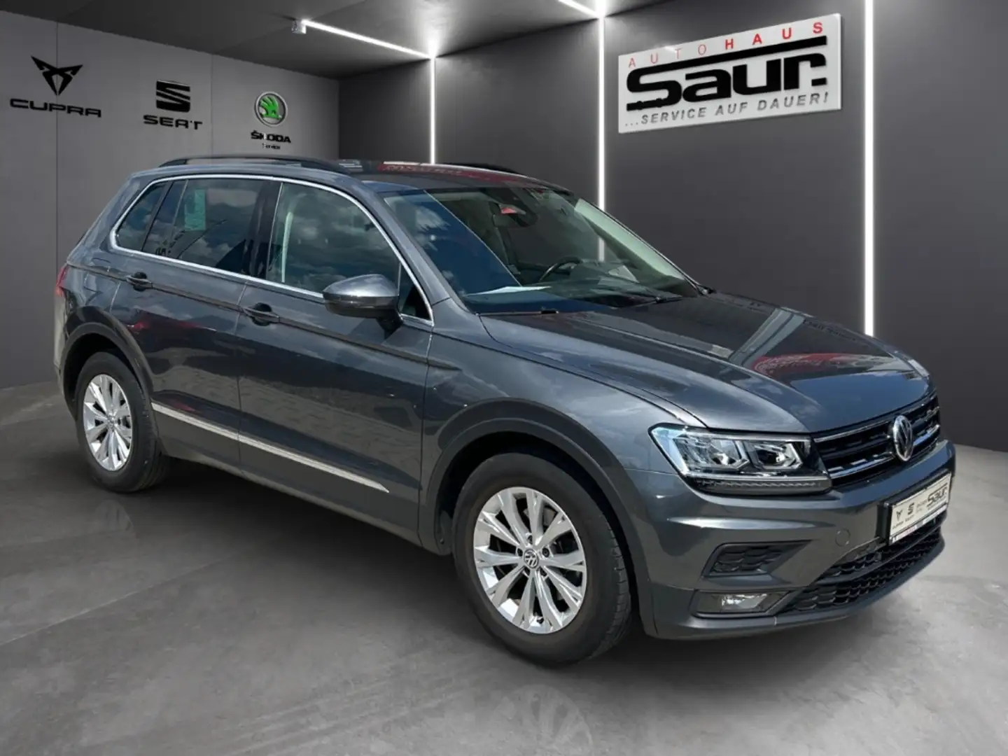 Volkswagen Tiguan Comfortline BMT 1.4 TSI DSG LED KLIMA NAVI SHZ Grijs - 2