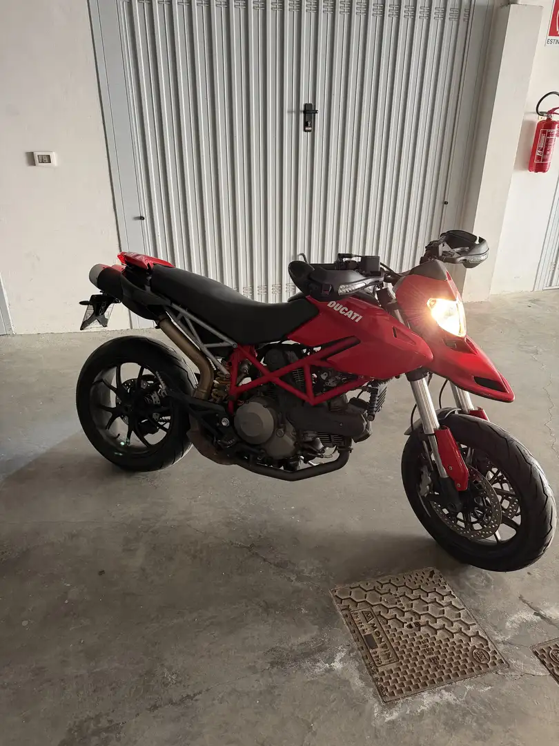 Ducati Hypermotard 796 - 2