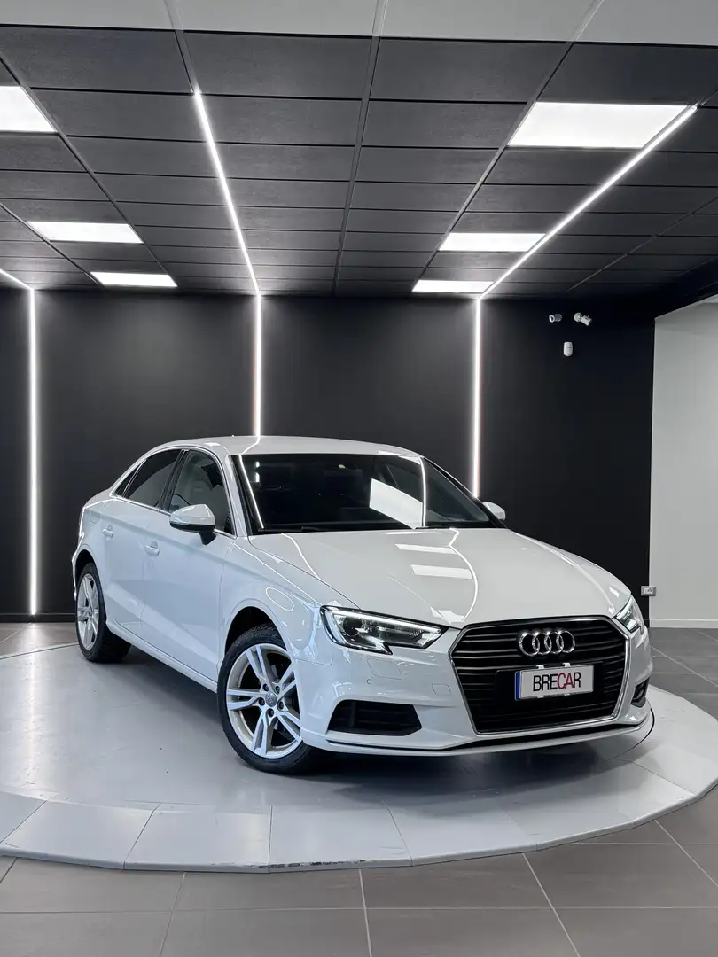 Audi A3 A3 Sedan 30 1.6 tdi Design 116cv Bianco - 1