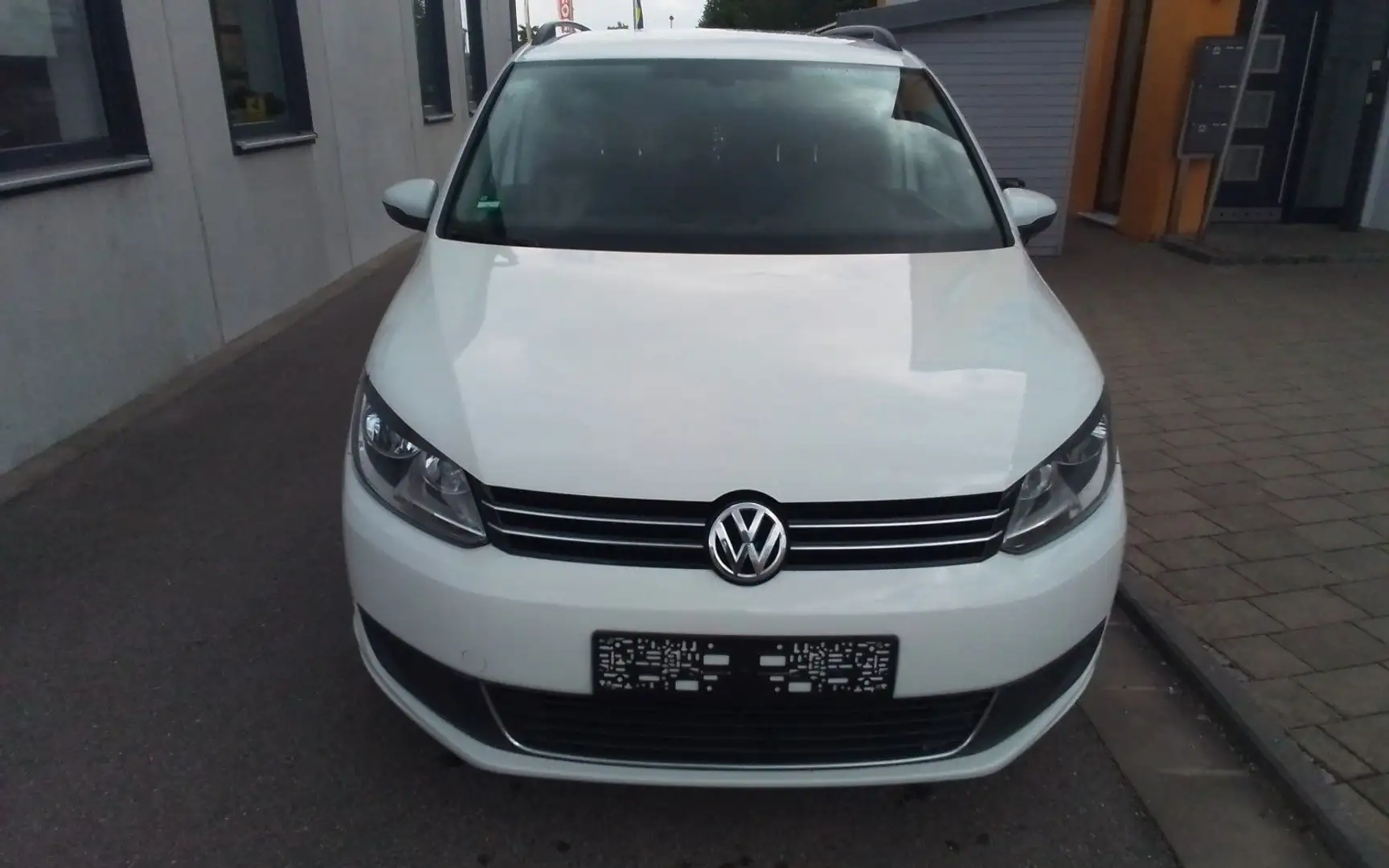 Volkswagen Touran Comfortline BMT Biały - 1
