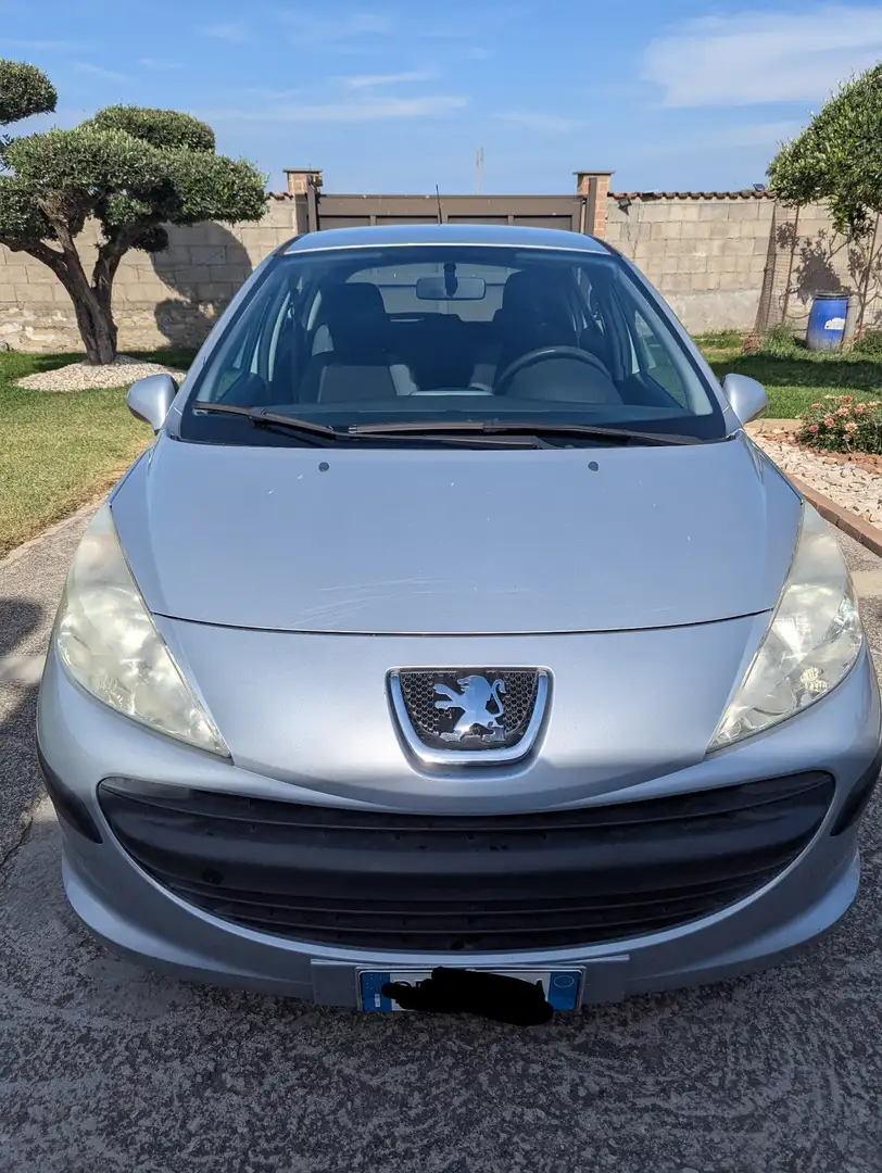 Peugeot 207 5p 1.4 hdi One-Line - 1