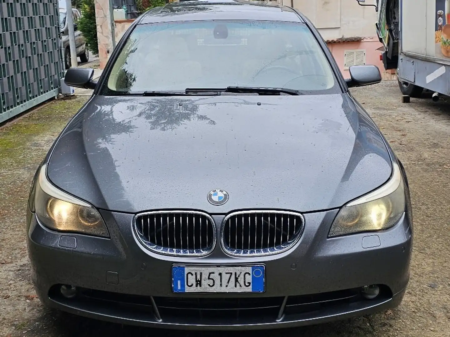 BMW 530 530d Touring Attiva 231cv Grigio - 1