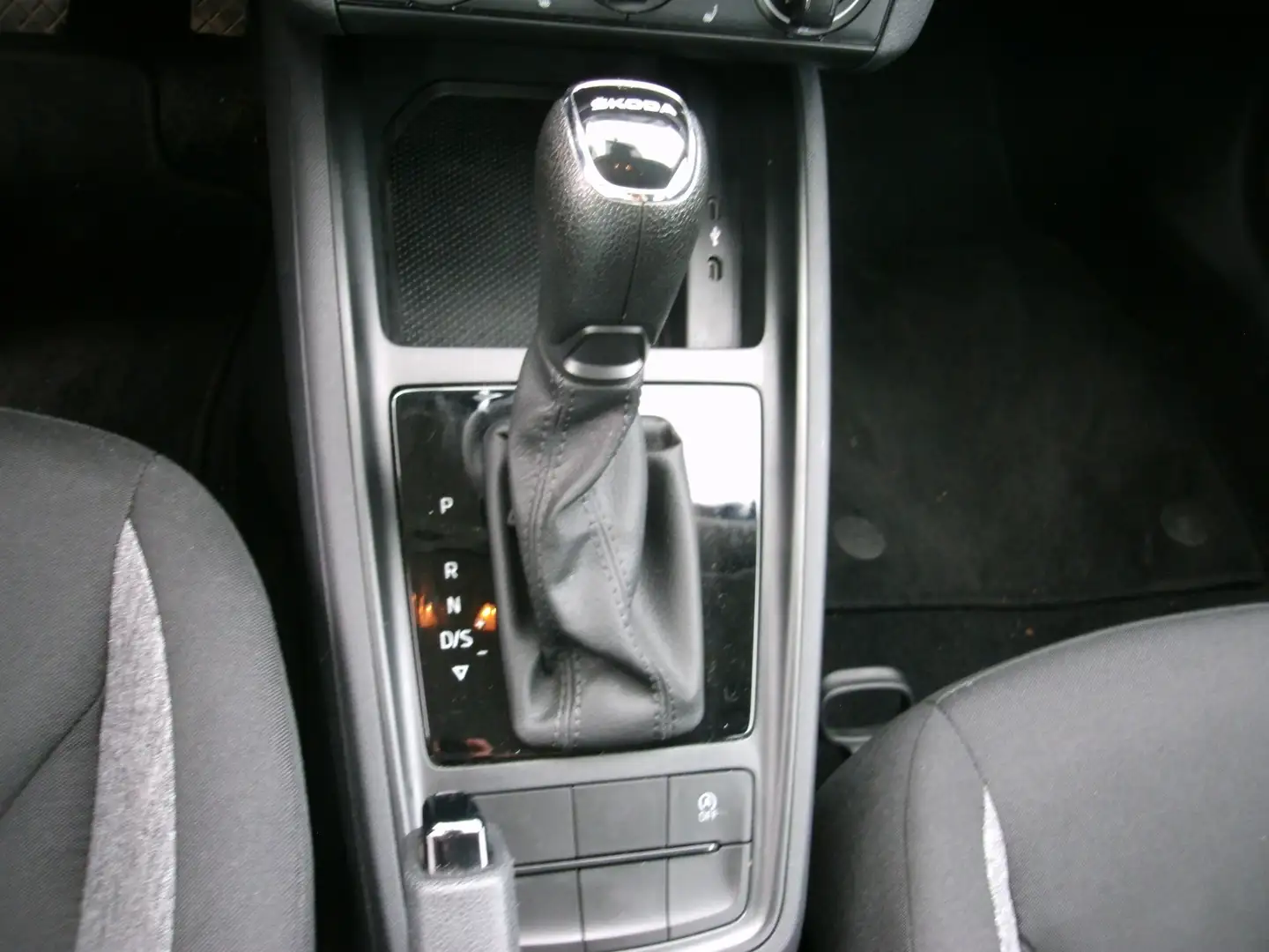 Skoda Scala Cool Plus Grau - 2
