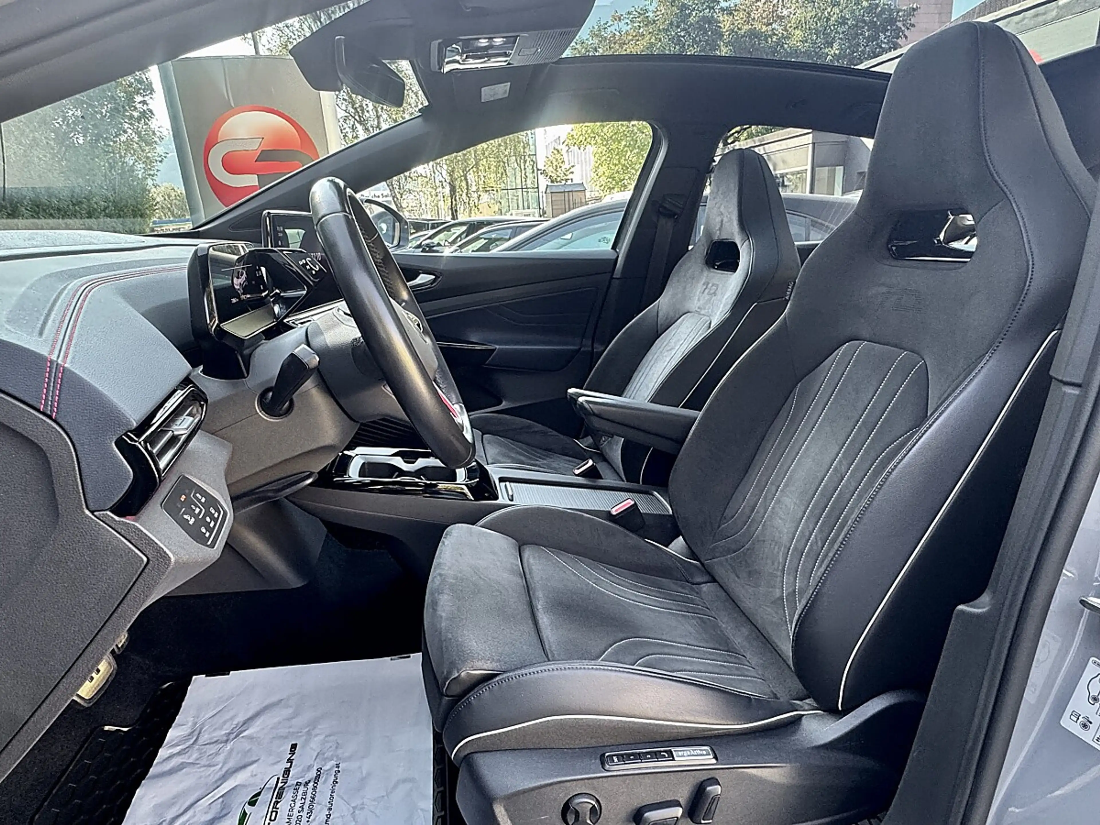 Volkswagen ID.5 GTX 77kWh Garantie/Pano/Massage/AHK/360Grad/Ass... — photo 13
