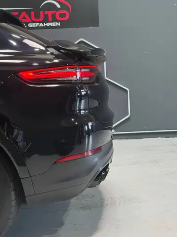 Porsche Cayenne E-Hybrid *Coupe* Ansicht 35